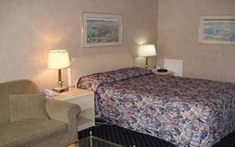 Knights Inn North Bay Zimmer foto